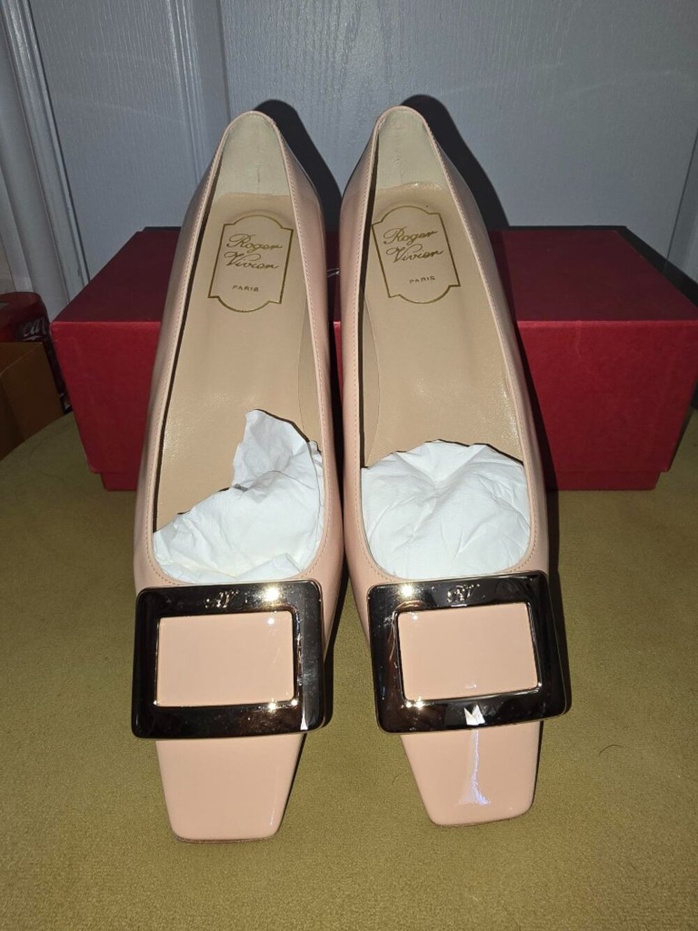ROGER VIVIER - Patent Flats Sz 38.5
